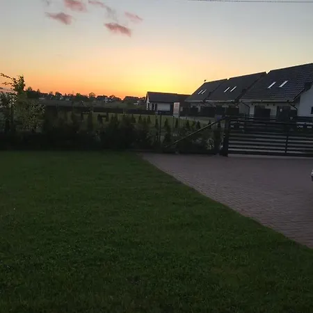 Pokoje Goscinne U Izy Łeba Zewnętrze zdjęcie