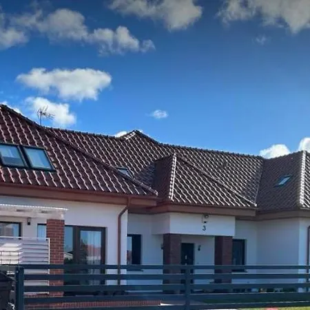 Pokoje Goscinne U Izy Łeba Zewnętrze zdjęcie